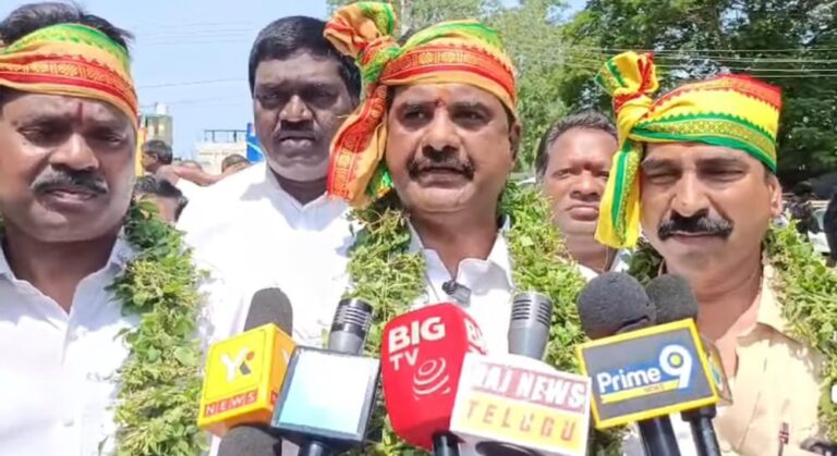 తిరుమల పవిత్రతను కాపాడాలి.  చైర్మన్ నాయుడును బర్తరఫ్ చేయాలి.  -తి.తి.దేవస్థానం మాజీ ధర్మకర్త శేషుబాబు డిమాండ్.