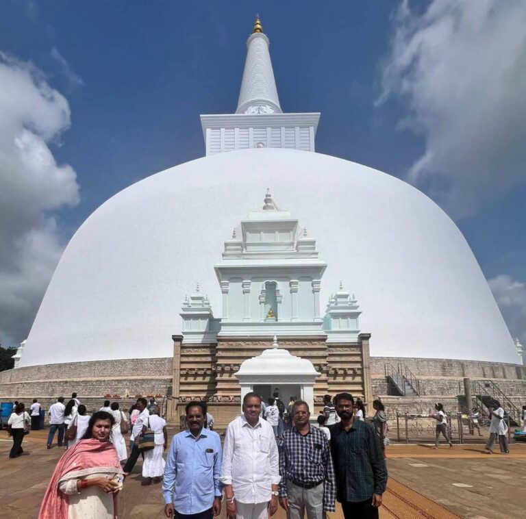 శ్రీలంకలో జయశ్రీ మహాబోధి టెంపుల్ సందర్శించిన ఎమ్మెల్యే బుద్ధప్రసాద్.
