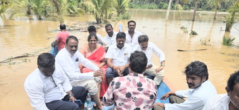 వరద ప్రాంతాల్లో పర్యటించిన వైసీపీ నాయకులు,  ఎంపీపీ వినుకొండ ధనలక్ష్మి.