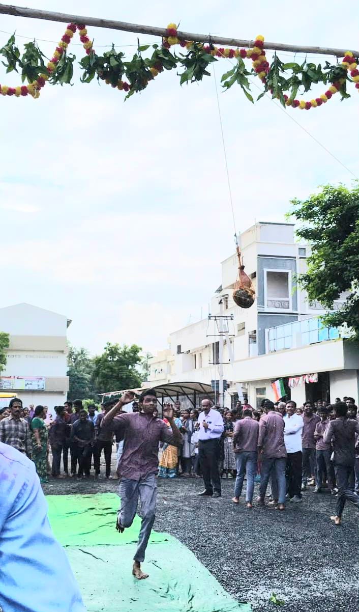 ఛాంబర్స్ విద్యాసంస్థలలో ఘనంగా శ్రీ కృష్ణాష్టమి వేడుకలు.