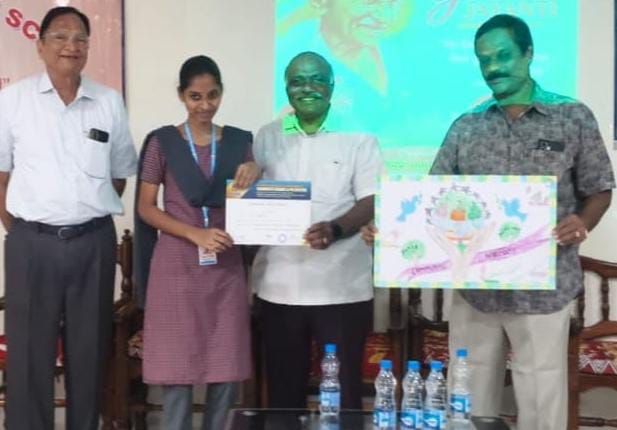 నేటి సమాజానికి గాంధీ సిద్ధాంతాలు ఎంతో ఆదర్శం.